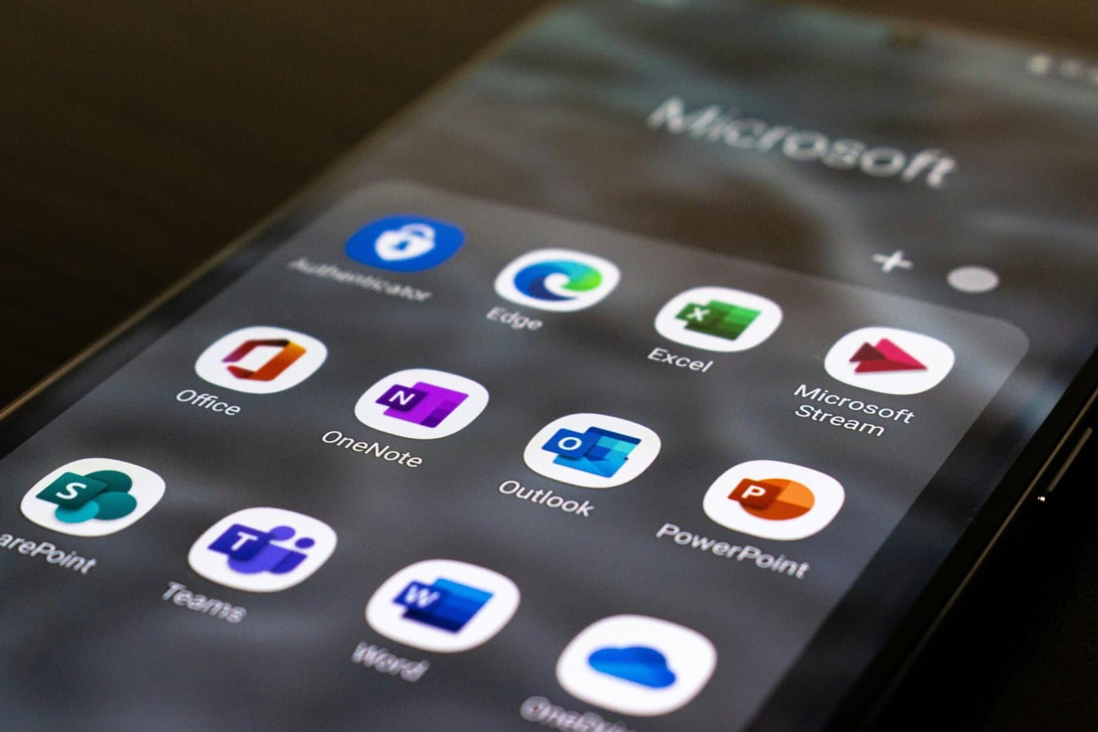 Beyond Meetings: How Teams Is Becoming the Control Center of the Modern Workplace